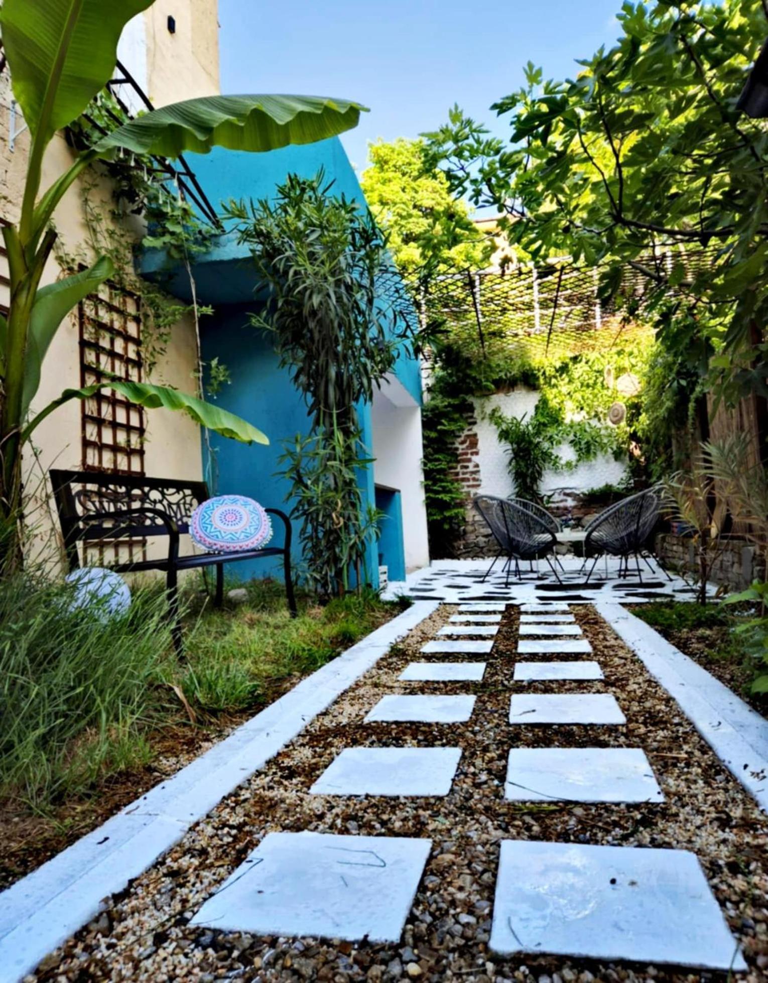 Apartment Modern 1br With Private Garden Center Plowdiw