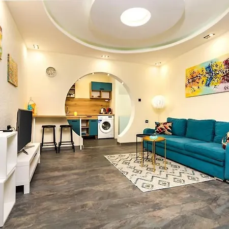 Modern 1Br Apartment With Private Garden Top Center Plovdiv Exterior photo